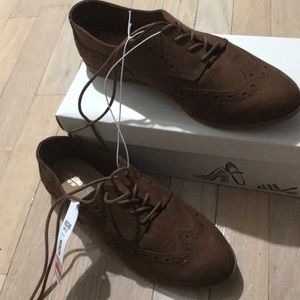 Mossimo Oxfords NWT